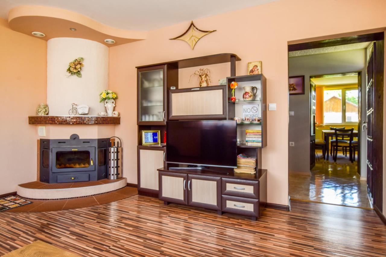 Mariana Apartment Pavel Banya Dış mekan fotoğraf